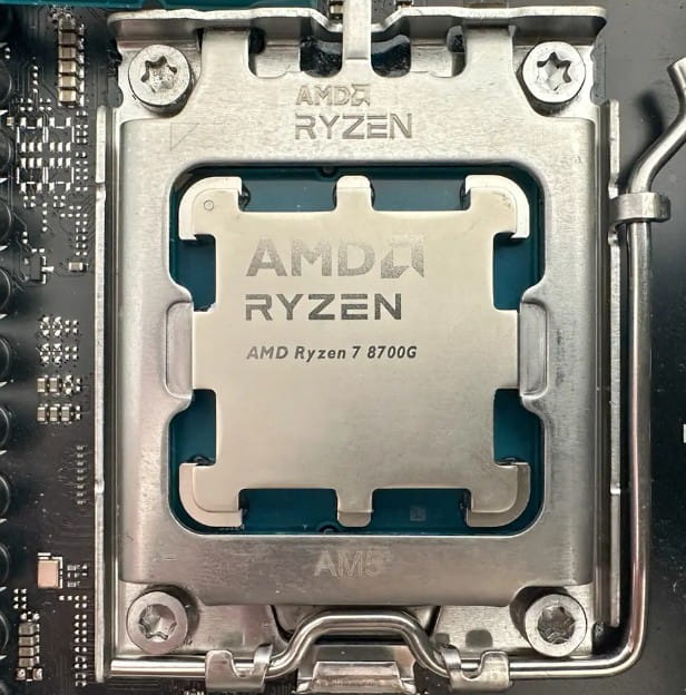 Procesador Amd Am5 Ryzen 7 8700g Am5 5.1ghz 8core 16hilos Cache 24mb 65w With Thermal Solution