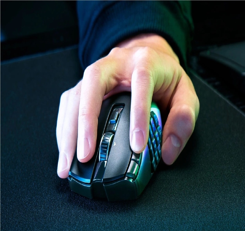 MOUSE GAMER RAZER NAGA V2 HyperSpeed Wireless 2.4Ghz y BT 30K 19Botones RZ01-03600100-R3U1